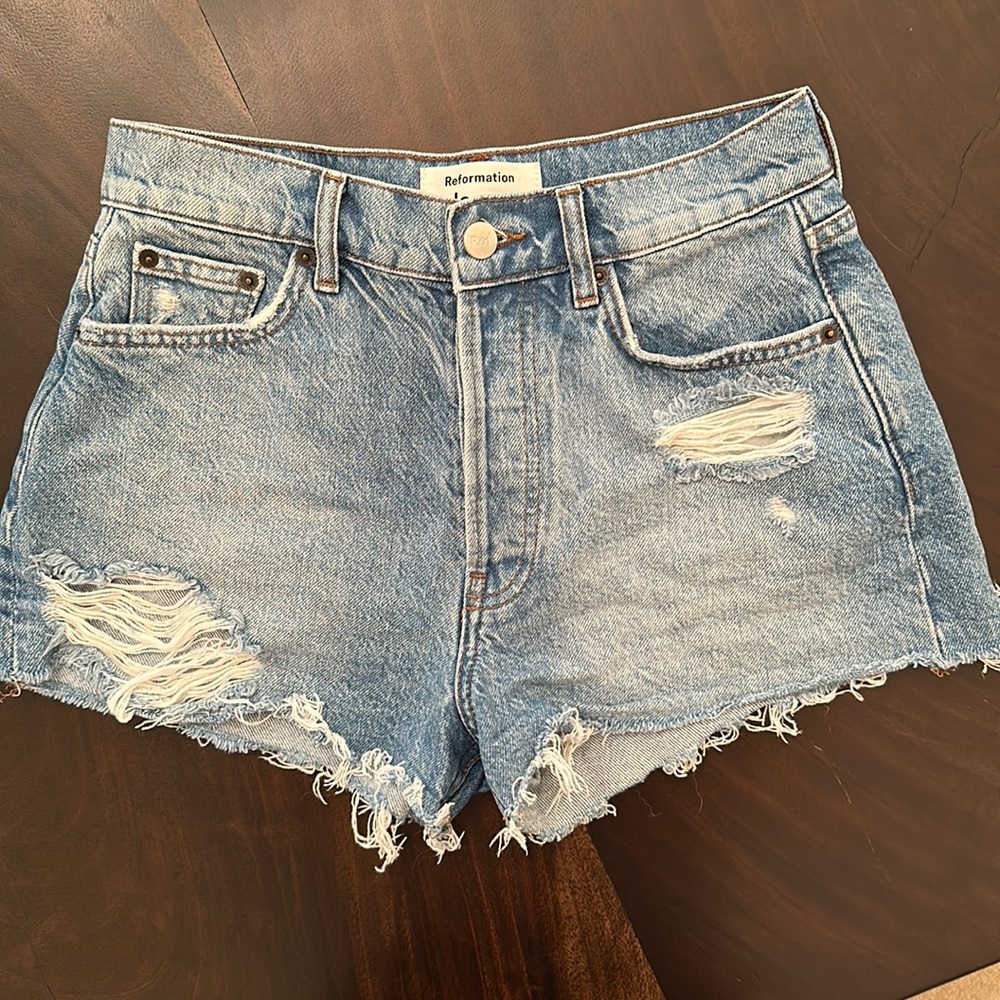 Reformation Dixie high rise shorts size 24